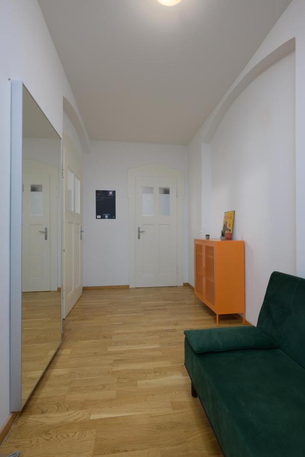 Arbio I Retro Apart Near Leipzig Hauptbahnhof Eksteriør bilde